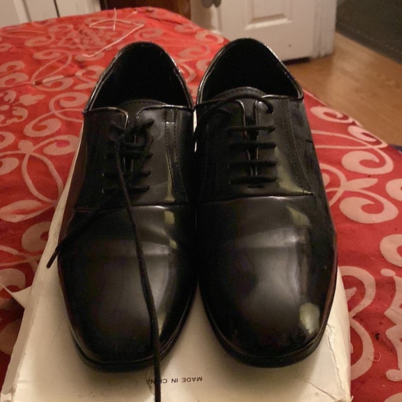 Black lace up shoes - Picture 3 of 8